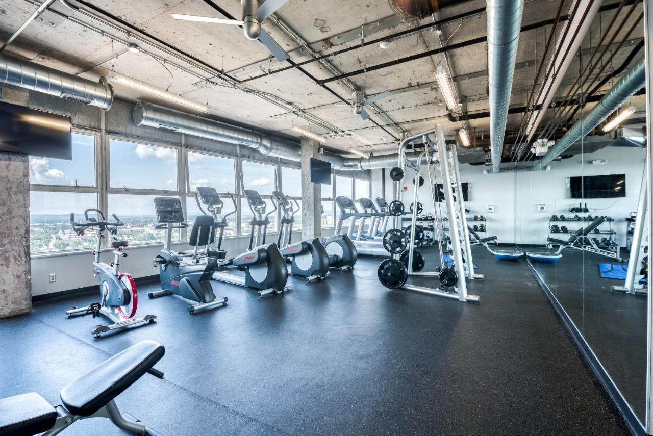 Cozysuites 800 Tower 1Br With Gym! 10 Луисвил Екстериор снимка