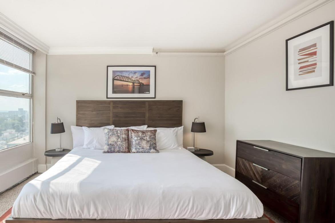 Cozysuites 800 Tower 1Br With Gym! 10 Луисвил Екстериор снимка