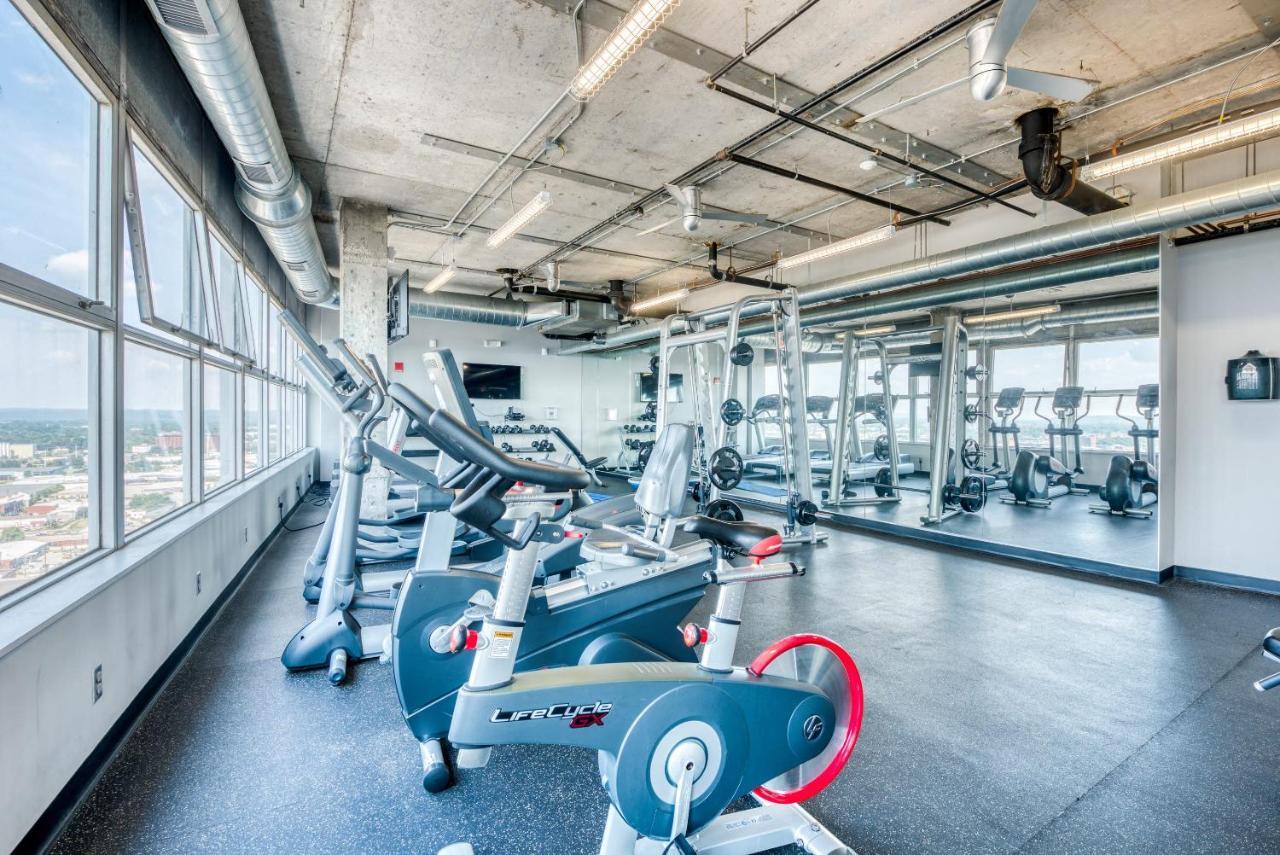 Cozysuites 800 Tower 1Br With Gym! 10 Луисвил Екстериор снимка